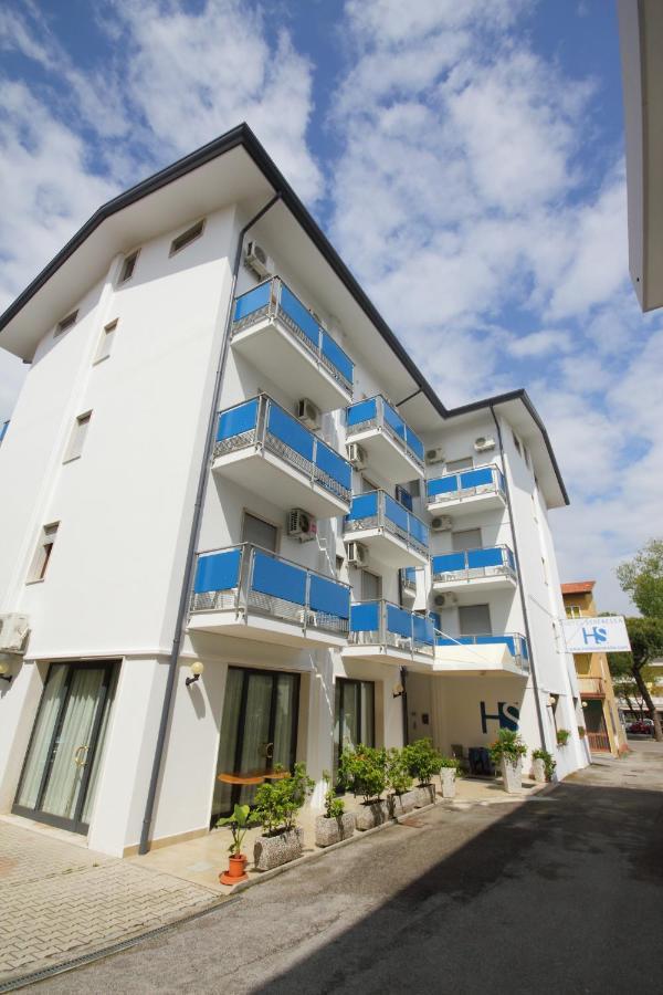Hotel Serenella Lido di Jesolo Exterior foto