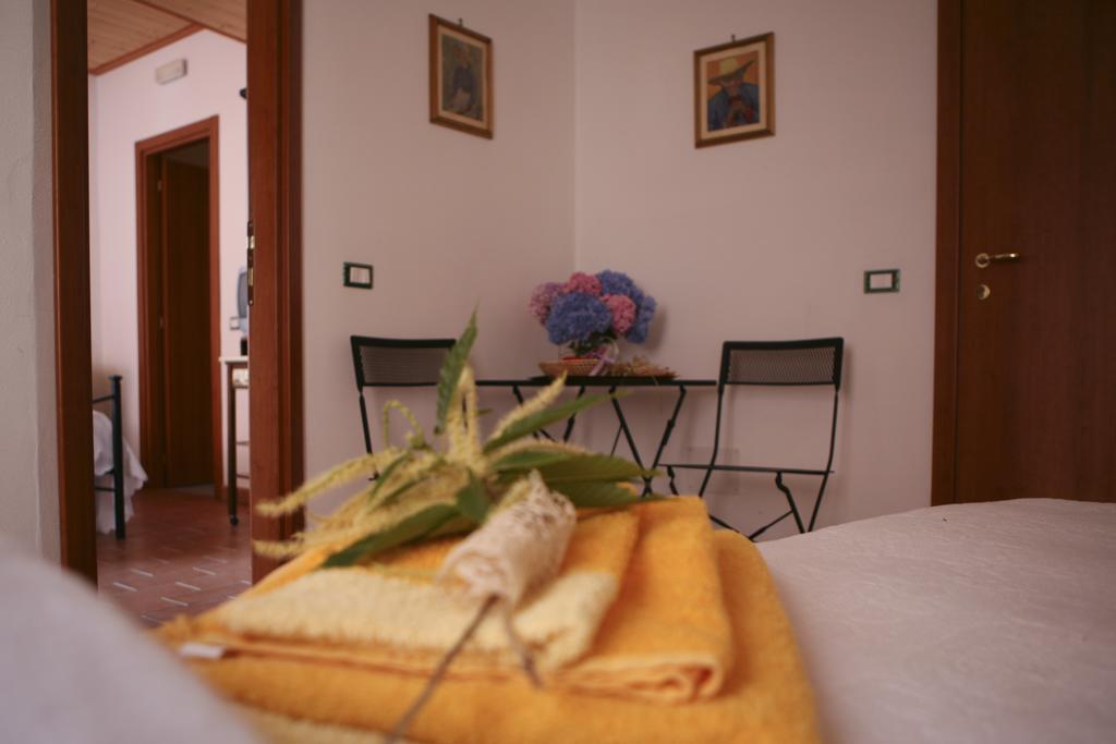 Hotel Serenella Lido di Jesolo Habitación foto