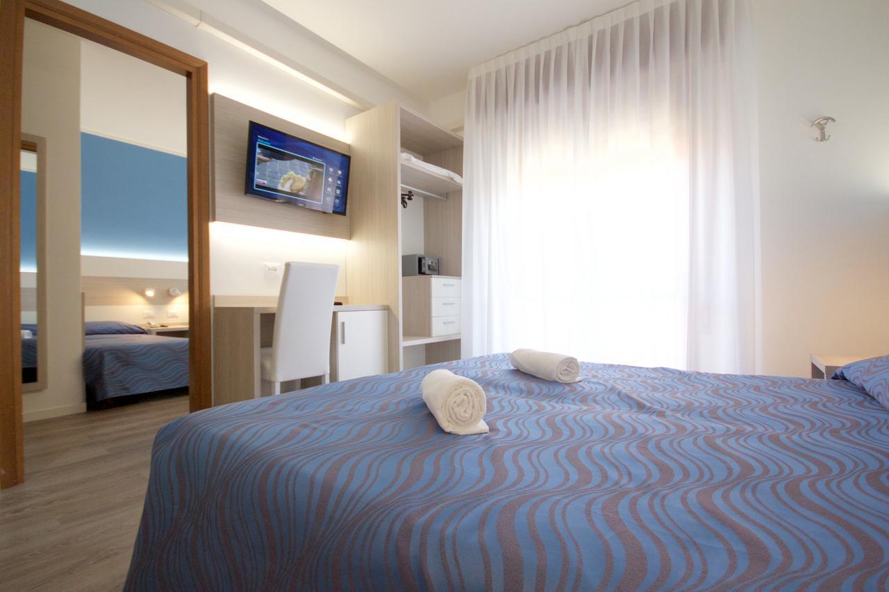 Hotel Serenella Lido di Jesolo Exterior foto