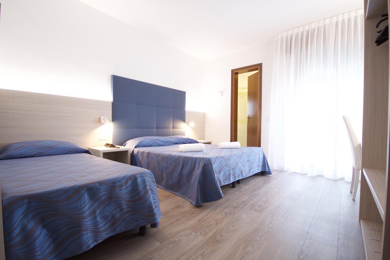 Hotel Serenella Lido di Jesolo Exterior foto